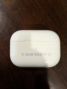 'ORIGINAL' Apple AirPods Pro 2nd Gen. with USB-C Charging Case, Used, Grade B - Photo 1 sur 7