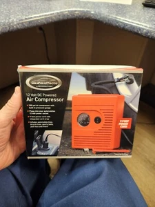 Auto Effects Air Compressor Brand New 12 V DC Powered 300 PSI - Picture 1 of 3