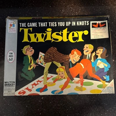 Jogo Twister Vintage Milton Bradley 1966  - Imagem 1 de 4