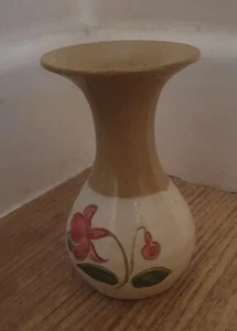 O'Neil pottery glazed Cream & Beige 4in bud vase with floral Design - Picture 1 of 7