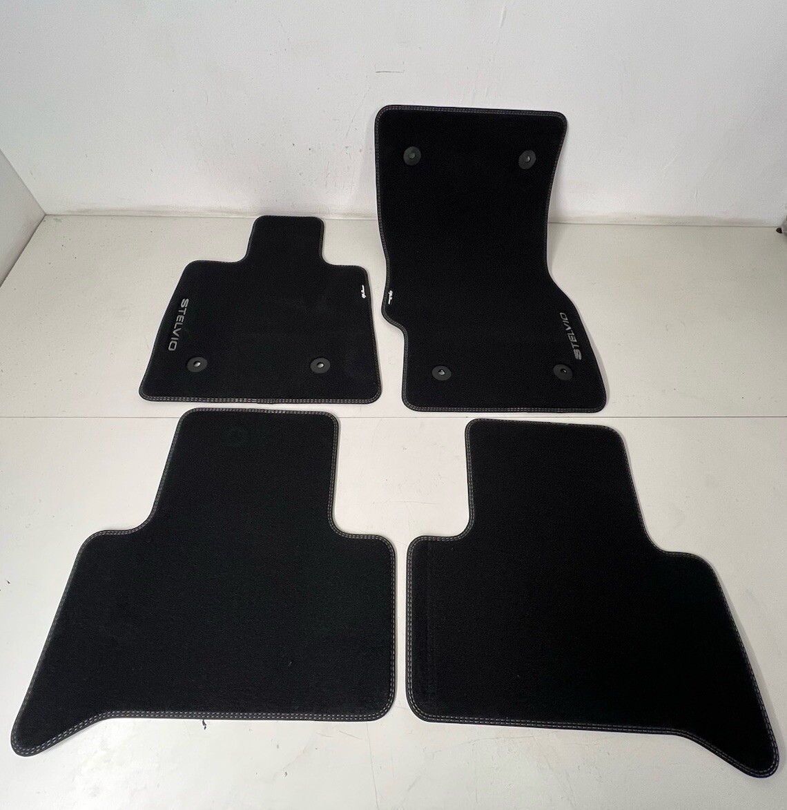 Wielganizator Velours Fußmatten - 2-tlg Set Für Alfa Romeo Spider