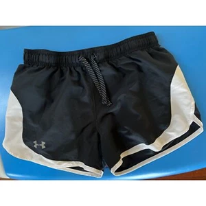Under Armour Running Shorts Unisex Youth XL Drawstring Heat Gear Loose WhiteTrim - Picture 1 of 7