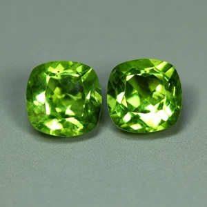 2.41 Cts_Matching Pair_6 MM_100 % Natural Unheated Green Peridot_Pakistan - Picture 1 of 3