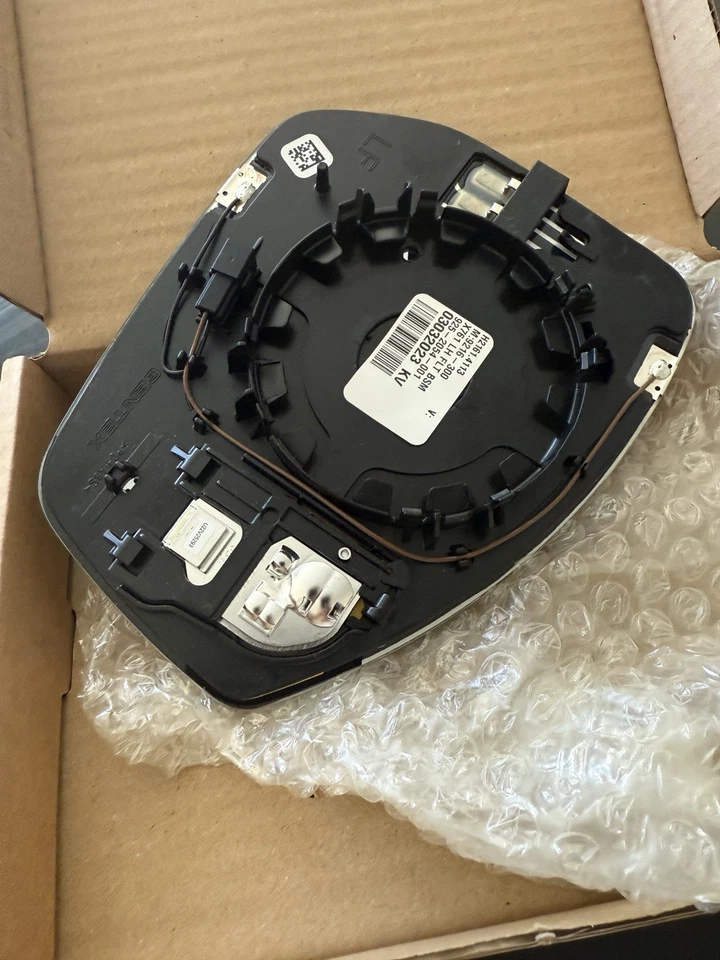 2018–2023 路虎揽胜 Velar 和其他型号。 零件编号 LR093181 — 第 1/3 张图片