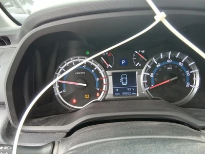 4Runner OE 2019 velocímetro calibre clúster 49 k millas Toyota Foto 1 de 4