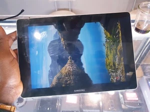 SAMSUNG GALAXY BOOK10.6 - Photo 1 sur 3