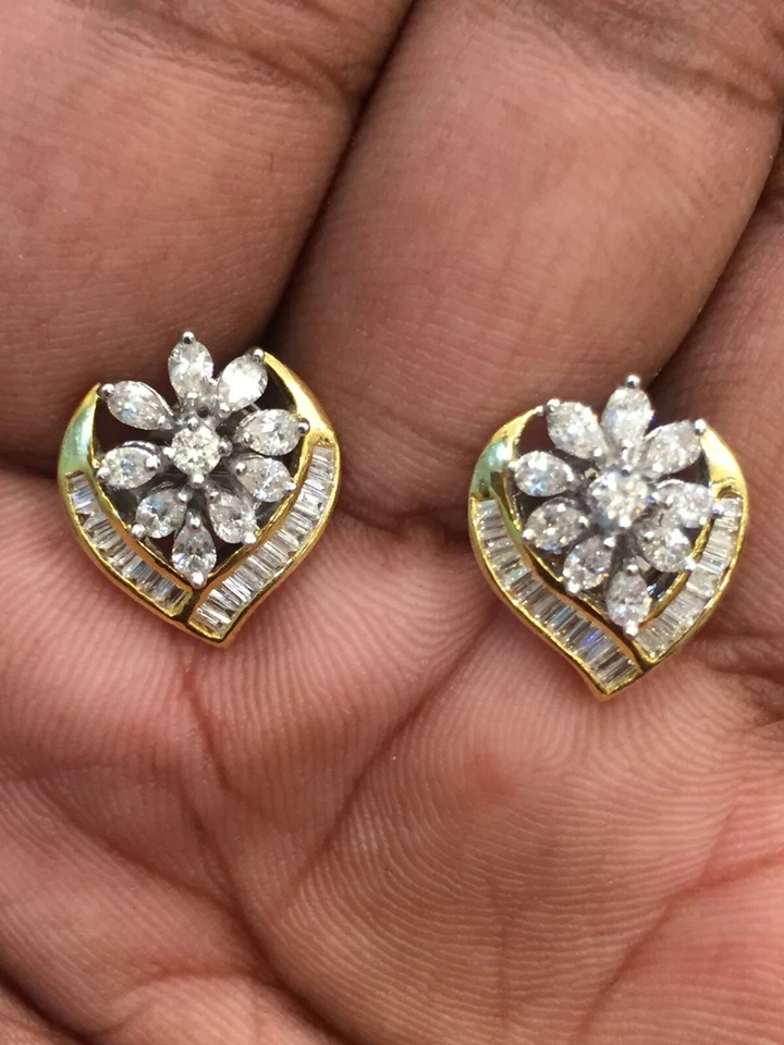 Pave 1.28 Cts Round Pear Cut Diamonds Stud Earrings In 585 Hallmark 14Karat Gold - Image 1 of 4