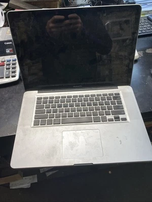 Apple MacBook Pro A1286 15" Laptop - MC371LL/A (Mid-2010) - Image 1 of 4