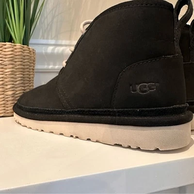 Botas UGG Neumel II negras forradas de lana suela blanca para mujer talla 6 niños 6 EU 36 Foto 1 de 4