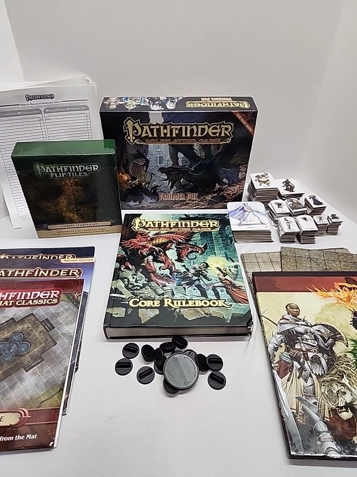 Lote de juegos de rol Pathfinder - Caja para principiantes, libros básicos, alfombrillas abatibles, Plaguestone, libros de reglas Foto 1 de 4
