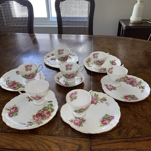 Royal Tuscan Fine Bone China Set Moss Rose - Picture 1 of 10
