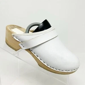 Zoccoli slip on svedesi Svensk Fotriktig in pelle bianca taglia 37 (taglia USA 6,5) - Foto 1 di 15