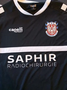 Neu mit Etikett Capelli Sport Herren M SPARROW Kurzarm Trikot Saphir schwarz weiß Frankfurt - Bild 1 von 7