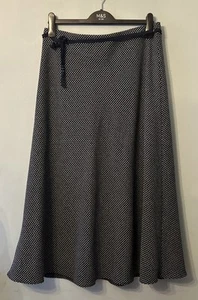 M&S Navy Blue Lined skirt Size 14 - Picture 1 of 3