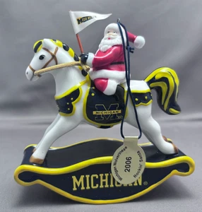 Danbury Mint 2006 Michigan Wolverines Rockin' Santa Ornament in Box mit Etikett - Bild 1 von 13