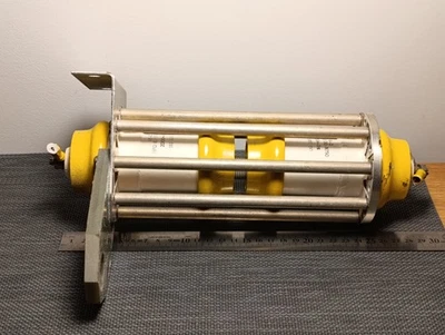 913-3017-00 HI-Q HPD 65/130 N75 Alimentación -Condensador a través 2000pf 5kv 5% 2 piezas + Soporte Foto 1 de 4