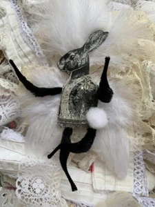 EASTER RABBIT GENERAL ANGEL*OH DARLING*CUT TWO LAYERS*REINFORCED*GERMAN GLITTER* - Picture 1 of 7