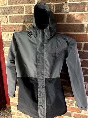 Chaqueta Magellan Hombre Pequeña Negra Gris Bolsillos con Cremallera Completa Rendimiento Exterior Foto 1 de 4