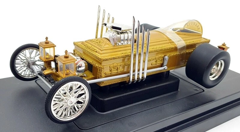 Ertl 1/18 Scale Diecast 33266 - 'THE MUNSTER DRAGULA' - Image 1 of 4