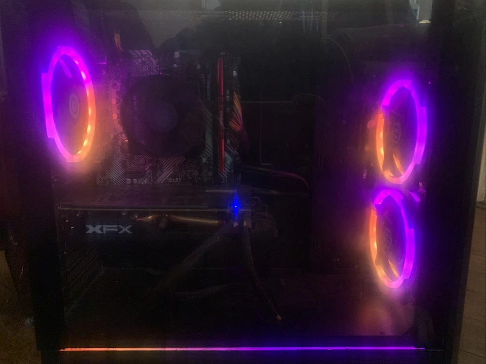 GAMING PC - CyberPowerPC AMD Ryzen 5 1600 - RX 580 - 8GB RAM - Image 1 of 1