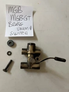 MGT MGB-GT BRASS BRAKE UNION & SWITCH & HARDWARE ORIGINAL - Picture 1 of 1