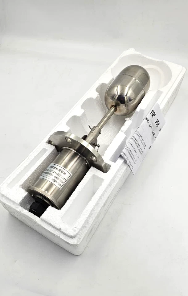 UQK-01 Float-Type Liquid Level Controller | 0–10 mm | AC 220V / DC 100V - Image 1 of 4