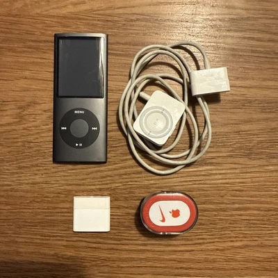 Apple iPod Nano 4. Generation MP3-PLAYER, Schwarz-Grau, Akku Defekt  - Bild 1 von 3