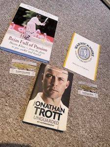 4 items of Warwickshire CCC interest , includes 3 signed items. - Picture 1 of 5