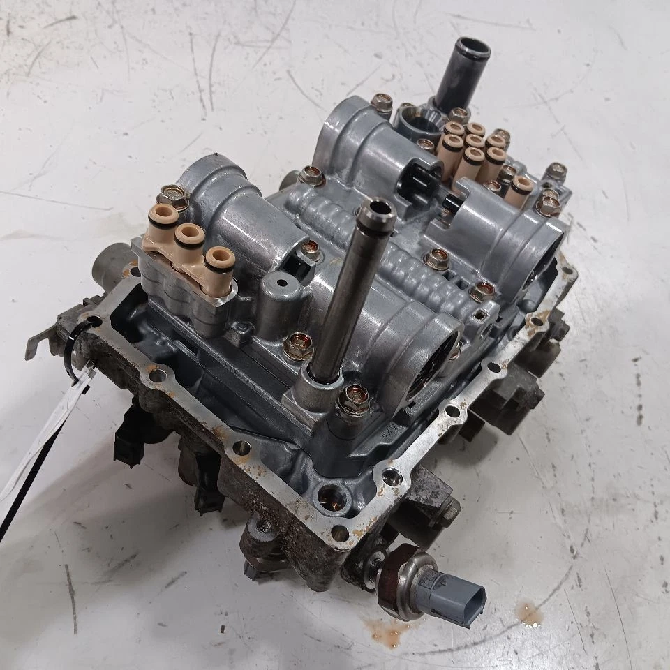 Cuerpo de válvula de transmisión automática Acura ILX 2.4 2016 2017 2018 Foto 1 de 4