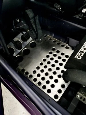 BMW e36, e46, Steel Floor Mats Dimple Die Street, Drift, Circuit, Racing - Imagem 1 de 4