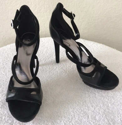 Plataforma de cuero/gamuza con tiras negras Calvin Klein talla 6,5 M Stilletto Foto 1 de 4