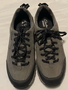 Clarks Wave Walk Trek Women’s 8M Black/Gray Leather Waterproof Hiking Shoes. EUC - Picture 1 of 7
