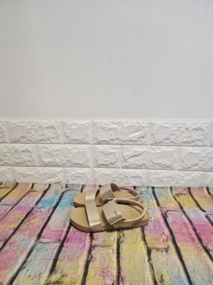 Reef Cushion Bounce Walking Sandalen UK 8/9 Kinder UVP £ 25 hellbraun/champagner