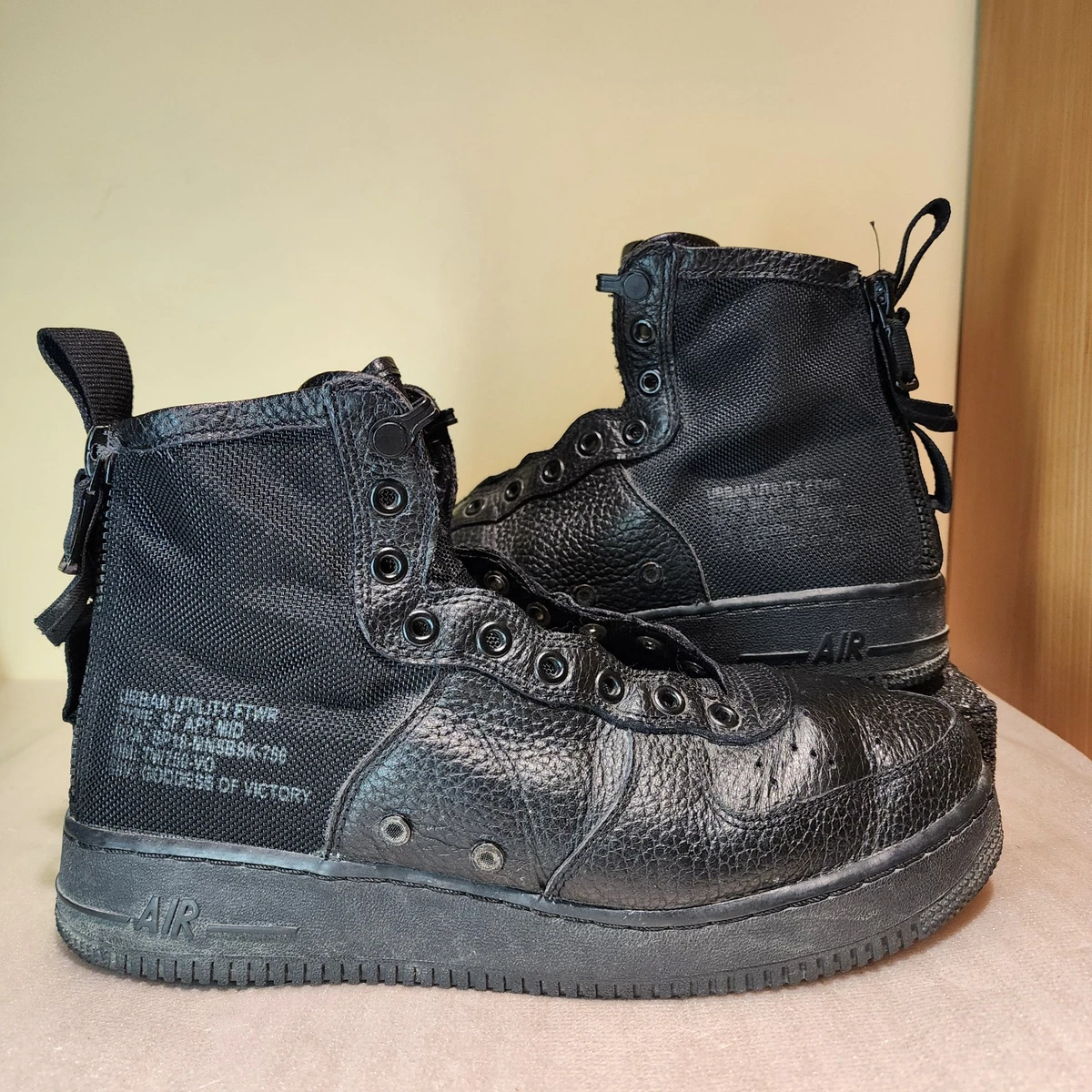 Nike Air Force 1 Utility Mid Black for Sale | Authenticity