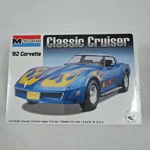 Monogram '82 Corvette Classic Cruiser 2010 1:24 Model # 85-0885 New Sealed - Bild 1 von 12