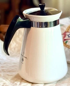 CORNINGWARE BLUE CORNFLOWER in WHITE, MCM, 4 CUP BEVERAGE SERVER, VINTAGE, EUC - Picture 1 of 11