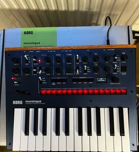 Korg Monologe Blue Analog Synthesizer - Wie Neu + Originalkarton Netzteil Manual - Bild 1 von 5