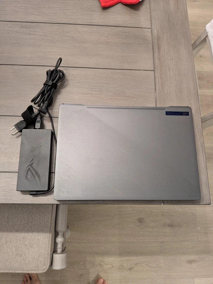 Asus ROG Zephyrus G15 GA503RM 15" QHD 165hz 40Gb DDR5 RAM y 1Tb WD Negro SSD Foto 1 de 4