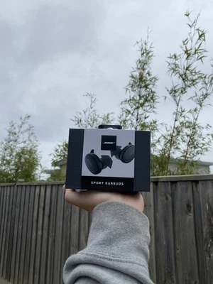 Bose Sport Earbuds Wireless In-Ear Earphones Bluetooth Gym,Running New  Black - Image 1 of 2