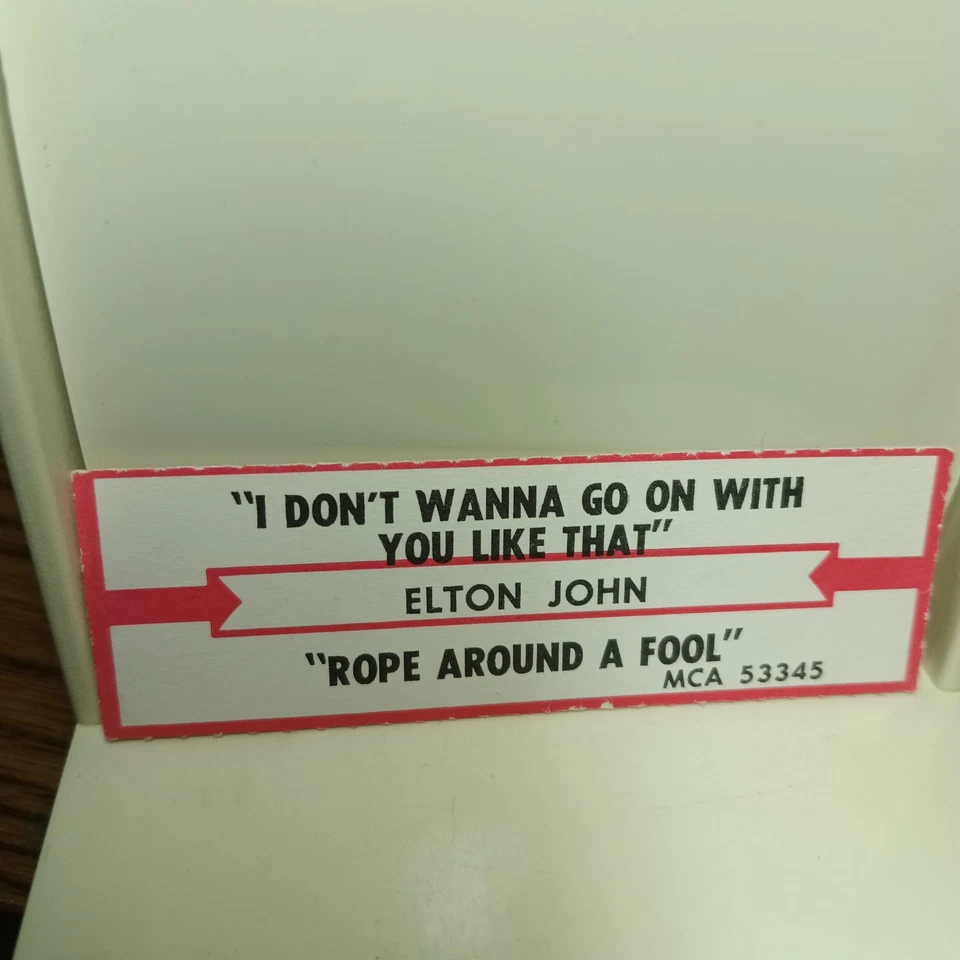 "I Don't Wanna Go On With You Like That" Elton John 45  title strip Rock  Foto 1 de 1