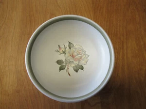 Denby England CHARM Cupé Cereal Tazón 6 3/4" Verde Rosa 1 ea 5 Disponible - Imagen 1 de 4