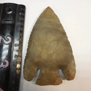 BULLSEYE  LOST LAKE  POINT--CLASSIC FORM AND FLAKING - Picture 1 of 6