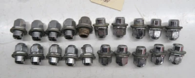 2015-2018 现代 Genesis G80 原始设备制造商车轮凸耳螺母 20 件套 — 第 1/4 张图片