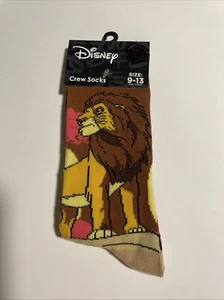 Disney Lion King Crew Socks Size 9-13 NEW - Picture 1 of 2