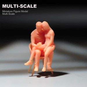 1/43 Lovers See Phone Miniatures Scene Props Figures Model For Cars Vehicle Toys - Picture 1 of 9