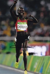 Atletica leggera - Vivian Cheruiyot - Fotografia A4 firmata a mano - Certificato di autenticità - Foto 1 di 1