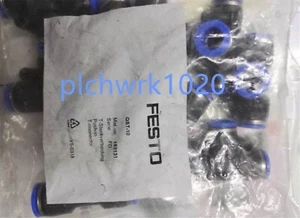 1 PCS NEW FESTO QST-10 153131 T-shaped push-in connector - Picture 1 of 3