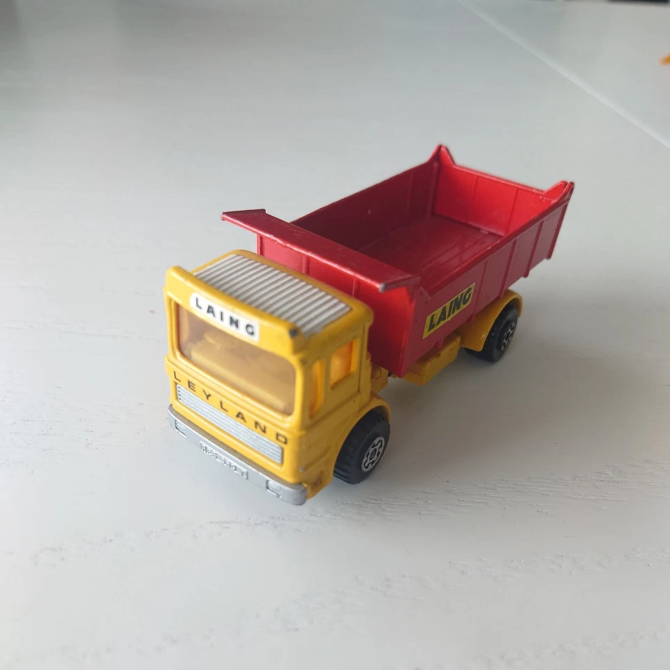 Volquete K- 37/2 Matchbox Leyland Super Kings 1978 LAING  Foto 1 de 4