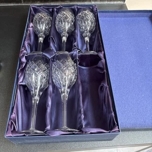 "Juego de 5 copas de vino Stuart Crystal Blenheim de 8,5"" de alto firmadas" - Imagen 1 de 3