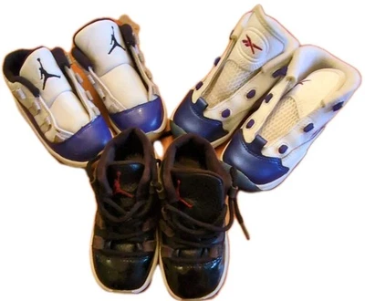 3 pares de zapatos infantiles talla 8C, 2 Jordan y 1 Reebok Foto 1 de 4